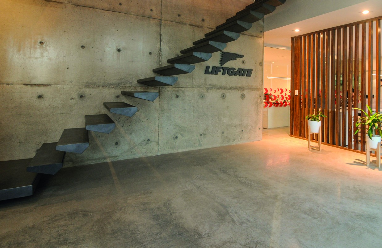 Liftgate planta industrial